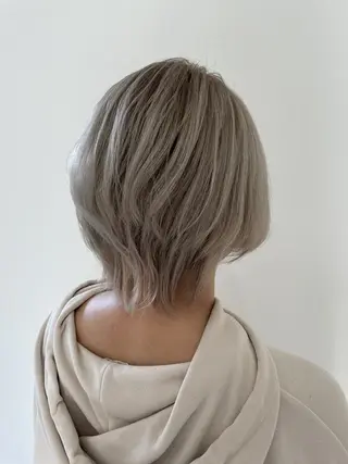 カラー ショート 渡邉 孝洋のヘアスタイル