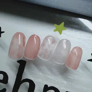 ネイル 爪工房ぱるっこ所属・川岡 香を里のネイルデザイン