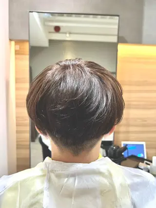 ショート メンズ 心斎橋バレイヤージュ 小林勝貴のヘアスタイル