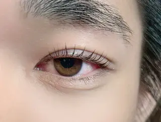 メンズ マツエク・マツパ 玉置 七海のヘアスタイル