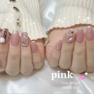 ネイル fein. miku🎀🍼のネイルデザイン