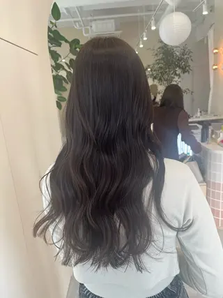 ロング 山口 愛結のヘアスタイル