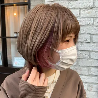 ミディアム カラー 溝口 奈穂のヘアスタイル