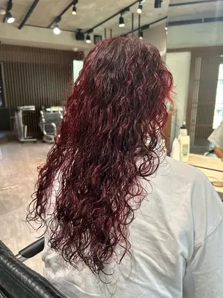 ロング カラー パーマ ayano🍒パーマ 暖色カラーのヘアスタイル