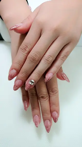 ネイル MAXKELLY chamiのネイルデザイン