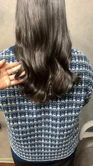 ロング カラー chouette/ 根本優希のヘアスタイル