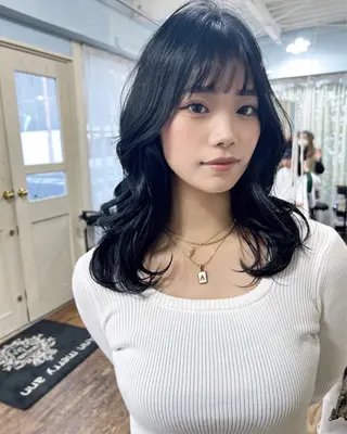 セミロング カラー アンメリーアン所属・渡邊 日夏のヘアスタイル