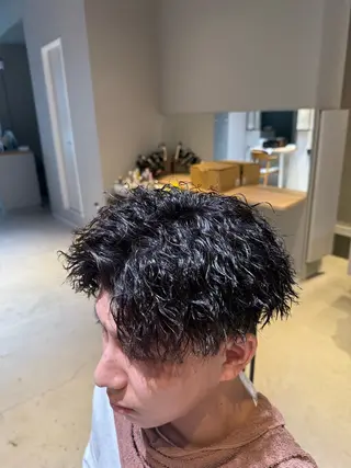 パーマ メンズ 石黒 龍大のヘアスタイル