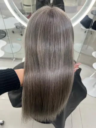 ロング カラー GAGA所属・GAGA AMIKAのヘアスタイル