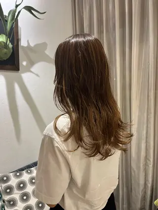 ロング Greens Yokoのヘアスタイル