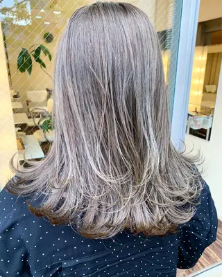 ミディアム カラー 髪質改善サロン 心斎橋ARCHEのヘアスタイル