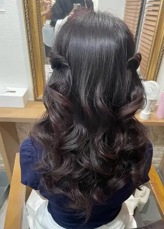 ロング ヘアアレンジ セットサロンCURE YUKIOKAのヘアスタイル