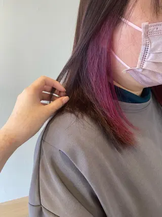 ミディアム カラー 津田 七美希のヘアスタイル