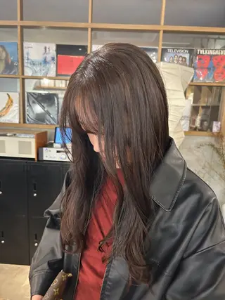 カラー 植田 瑠菜のヘアスタイル