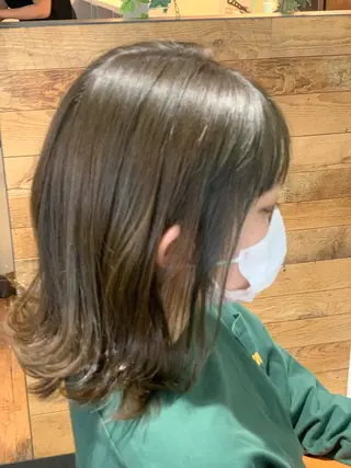 ミディアム カラー ハイライト✨髪質改善 TAKAさんです😊のヘアスタイル