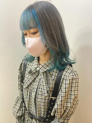 ミディアム カラー 遠藤沙也加 /レイヤーカットのヘアスタイル