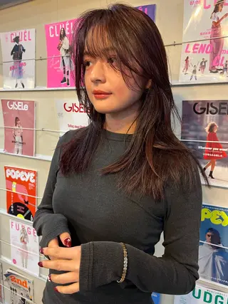 セミロング ハイトーン/顔まわり レイヤー/YUKAのヘアスタイル