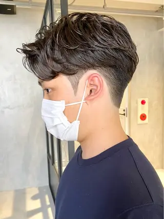 ショート 仲井間 賢雄 fifthのヘアスタイル