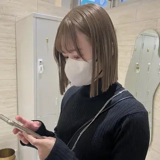 ミディアム カラー ANNA /艶髪/ハイトーンのヘアスタイル