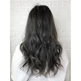 セミロング カラー KIZU 髪質改善 オカルト怪談のヘアスタイル