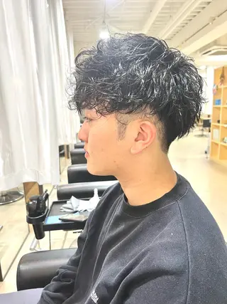 ショート パーマ メンズ 心斎橋バレイヤージュ 小林勝貴のヘアスタイル