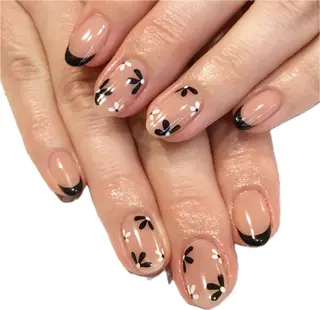 ネイル AURORA eyelash&nail salon アメ村店所属・Aurora Sakiのネイルデザイン