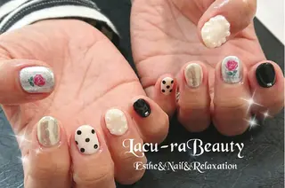 ネイル 小顔と腸の専門店 ラクーラビューティのエステ・リラクイメージ