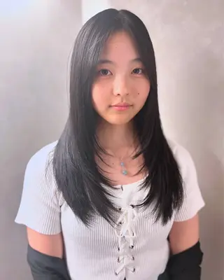 セミロング ioeわかめようじ/ 縮毛矯正/髪質改善のヘアスタイル