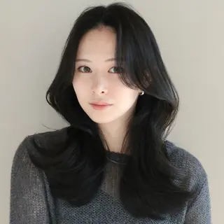 ミディアム カラー レイヤー/顔周り /透明感🩶高橋大のヘアスタイル