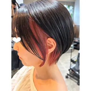 ショート カラー ヘアアレンジ 梅木 李奈のヘアスタイル