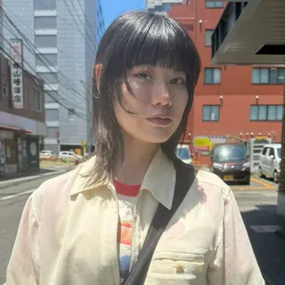 ミディアム カラー Lilu しずくのヘアスタイル