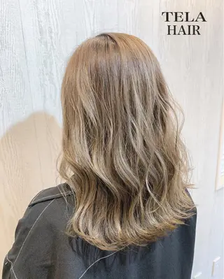 ミディアム カラー ヘアアレンジ HUENEST アカデミーサロンのヘアスタイル