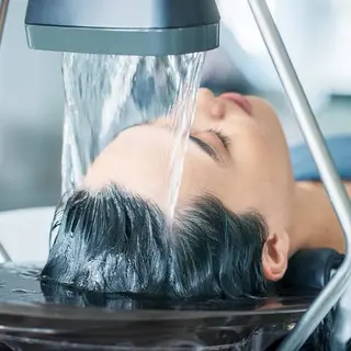 佐々木 恵のヘアスタイル