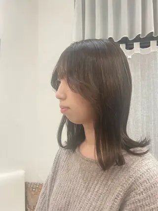 ミディアム カラー atelier doux dimanche（アトリエ・ドゥー・ディマンシュ）所属・Fukamiレイヤー 透明感カラーのヘアスタイル