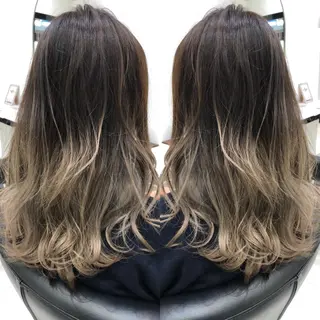 ロング 岸 保奈美のヘアスタイル