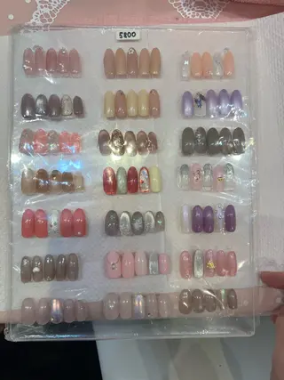 ネイル ネイル＆まつ毛 COCONail 池袋東口所属・COCONeil 井上のネイルデザイン