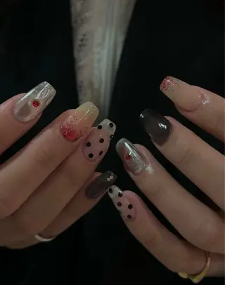 ネイル DEEokazaki momonaのネイルデザイン