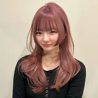 セミロング 🌹ハッシュカット、 レイヤー韓国ヘア🌹のヘアスタイル