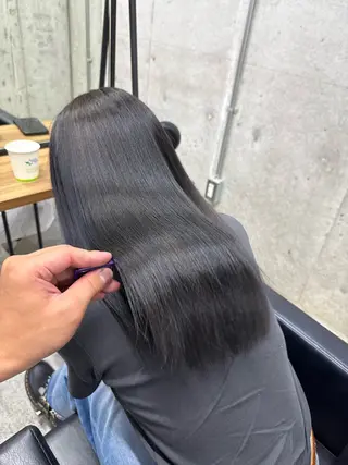 ロング lafit 侑莉人のヘアスタイル