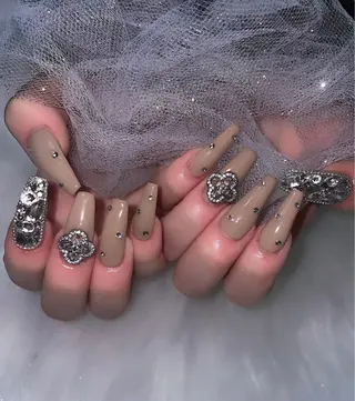 ネイル 高草木 桃香のネイルデザイン