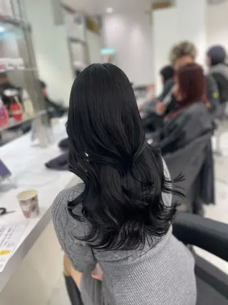 ロング カラー 韓国風暗髪🐈⬛ 🩶KOUMIのヘアスタイル