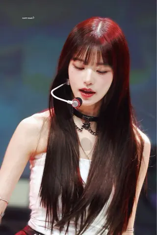 ロング カラー 盛れる韓国RED🥀 sayakaのヘアスタイル