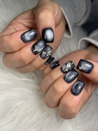 ネイル Nail Salon L'arc所属・☆Mèo ☆のネイルデザイン