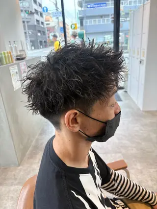 ショート パーマ メンズ 中島 耀一朗のヘアスタイル