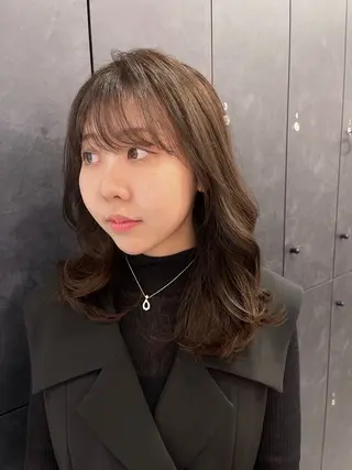 セミロング Viot 銀座 樋口 桃佳のヘアスタイル