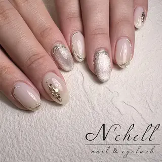 ネイル Nailist Aoiのネイルデザイン