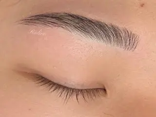 アイブロウ Ridive momokaの眉毛・アイブロウイメージ