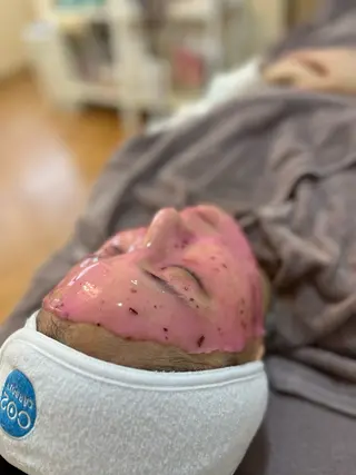 1ヶ月後も半分残る 高持続LEDエクステのマツエク・マツパデザイン