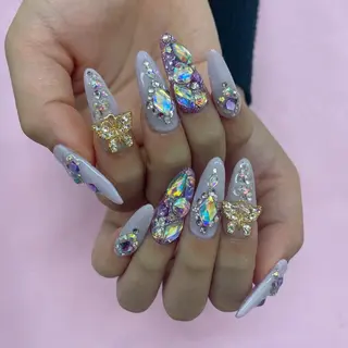 ネイル 五十嵐 美智のネイルデザイン