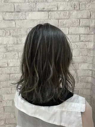 ミディアム カラー ヘアアレンジ 秋山 幸太のヘアスタイル